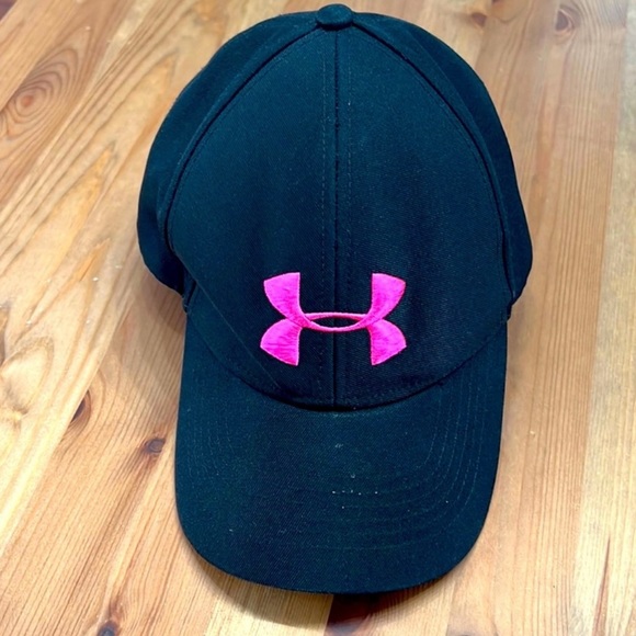 Under Armour Accessories Womens Pink And Black Under Armor Ball Cap